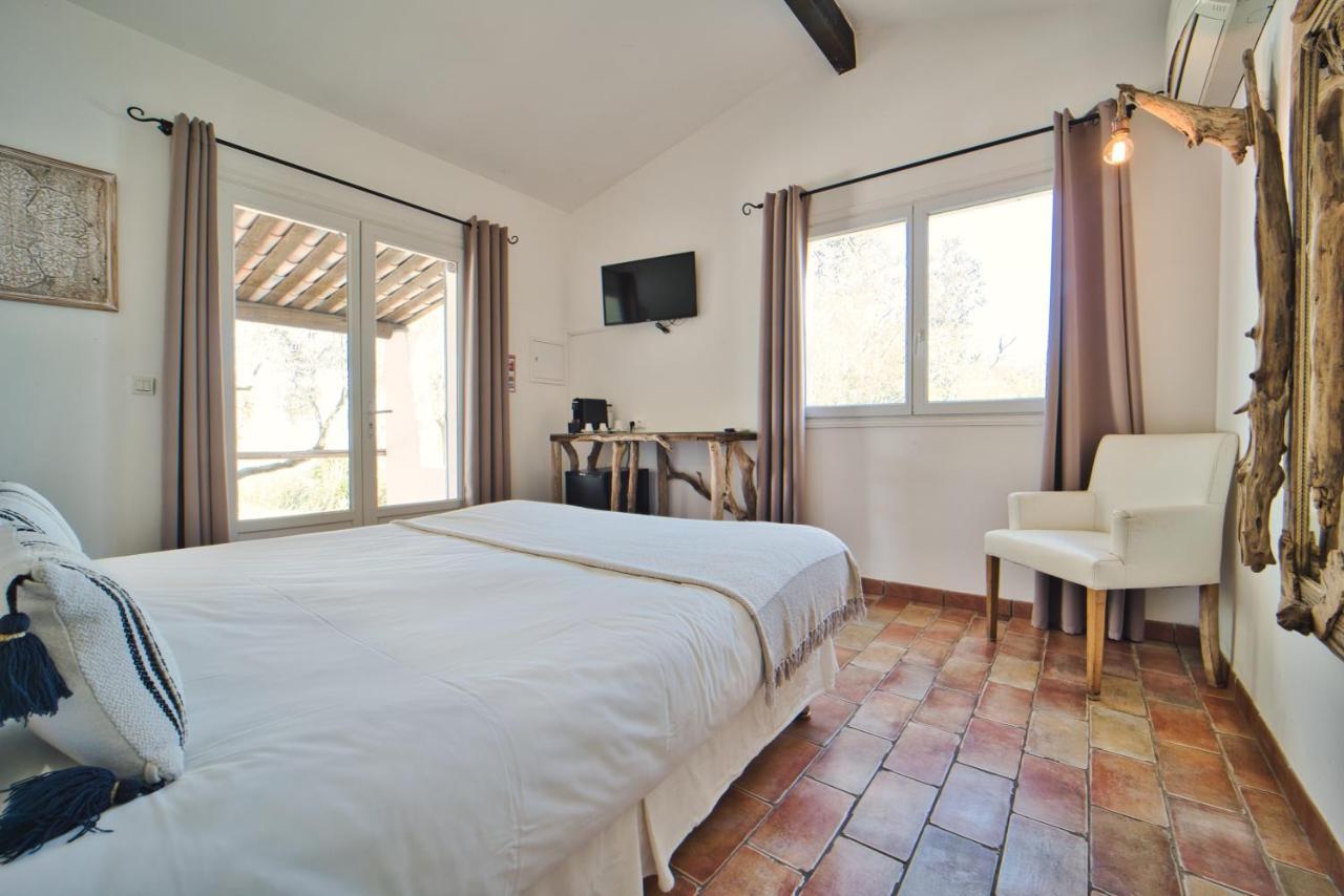 Mas De Calabrun Hotel Saintes-Maries-de-la-Mer Kültér fotó