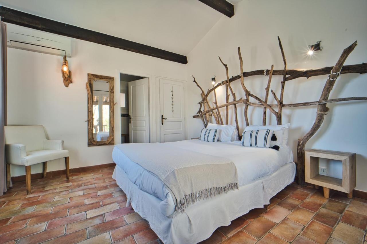 Mas De Calabrun Hotel Saintes-Maries-de-la-Mer Kültér fotó