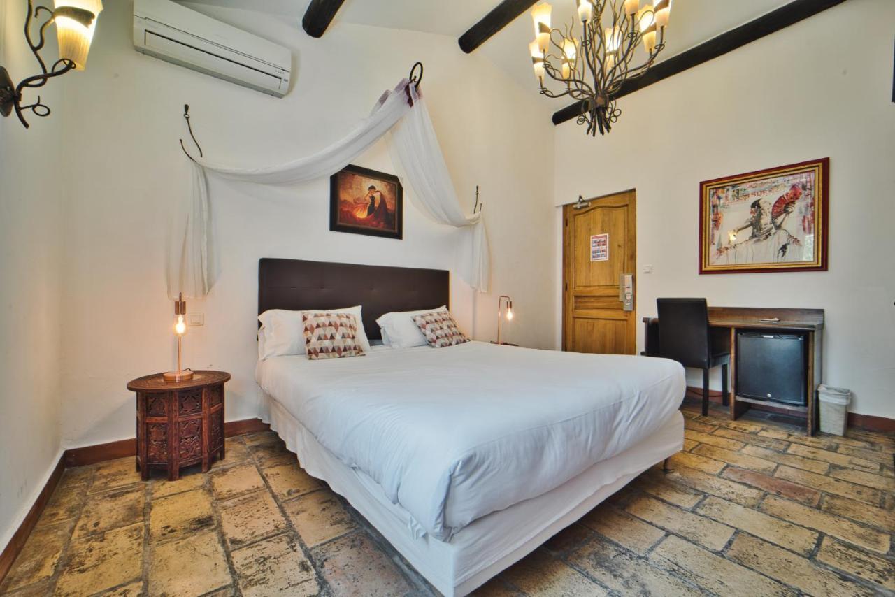 Mas De Calabrun Hotel Saintes-Maries-de-la-Mer Kültér fotó